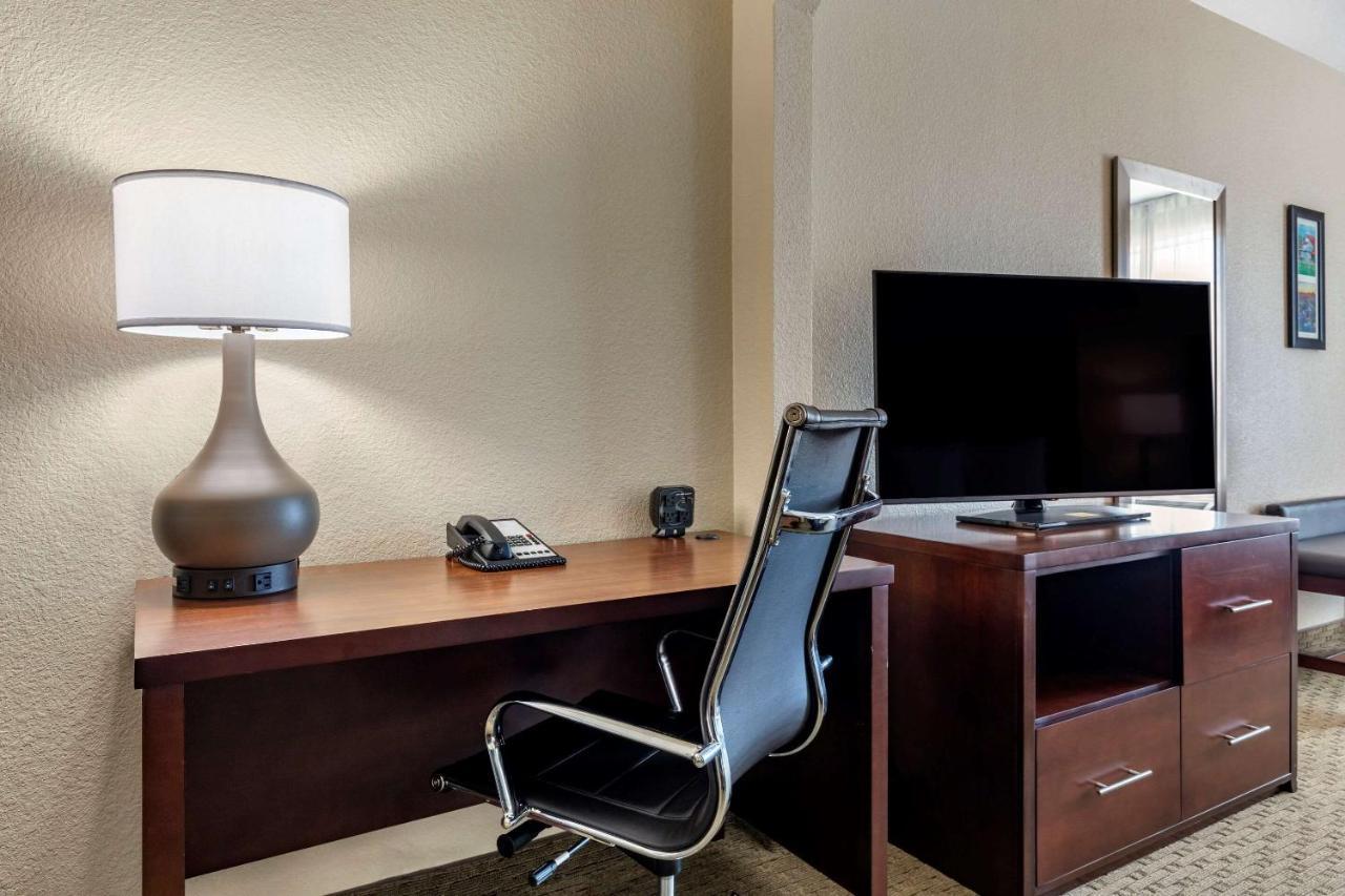 Comfort Suites Waco Near University Area Eksteriør bilde